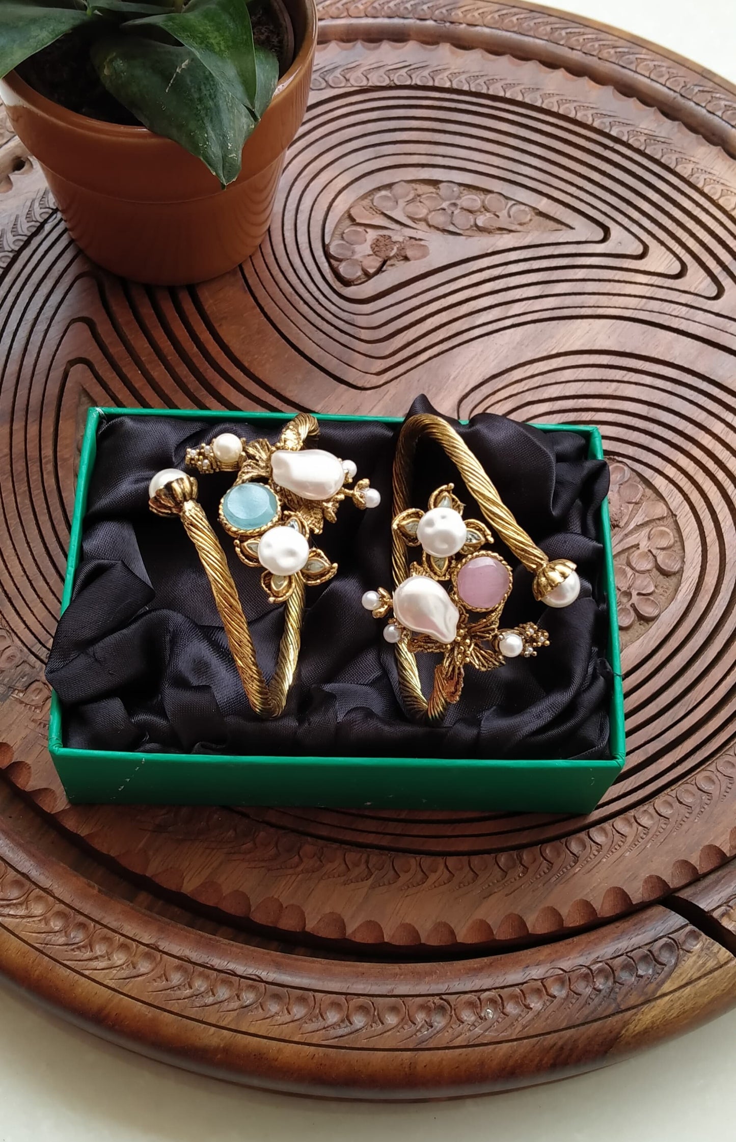 Handmade Adjustable Stone Bangle with Mother of Pearl – Elegant Artisan Bracelet for Women